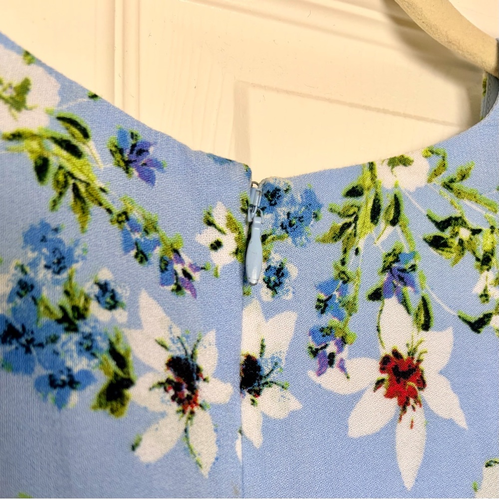 Banana Republic Light Blue Floral Maxi Dress — Size 0 - Picture 6 of 9